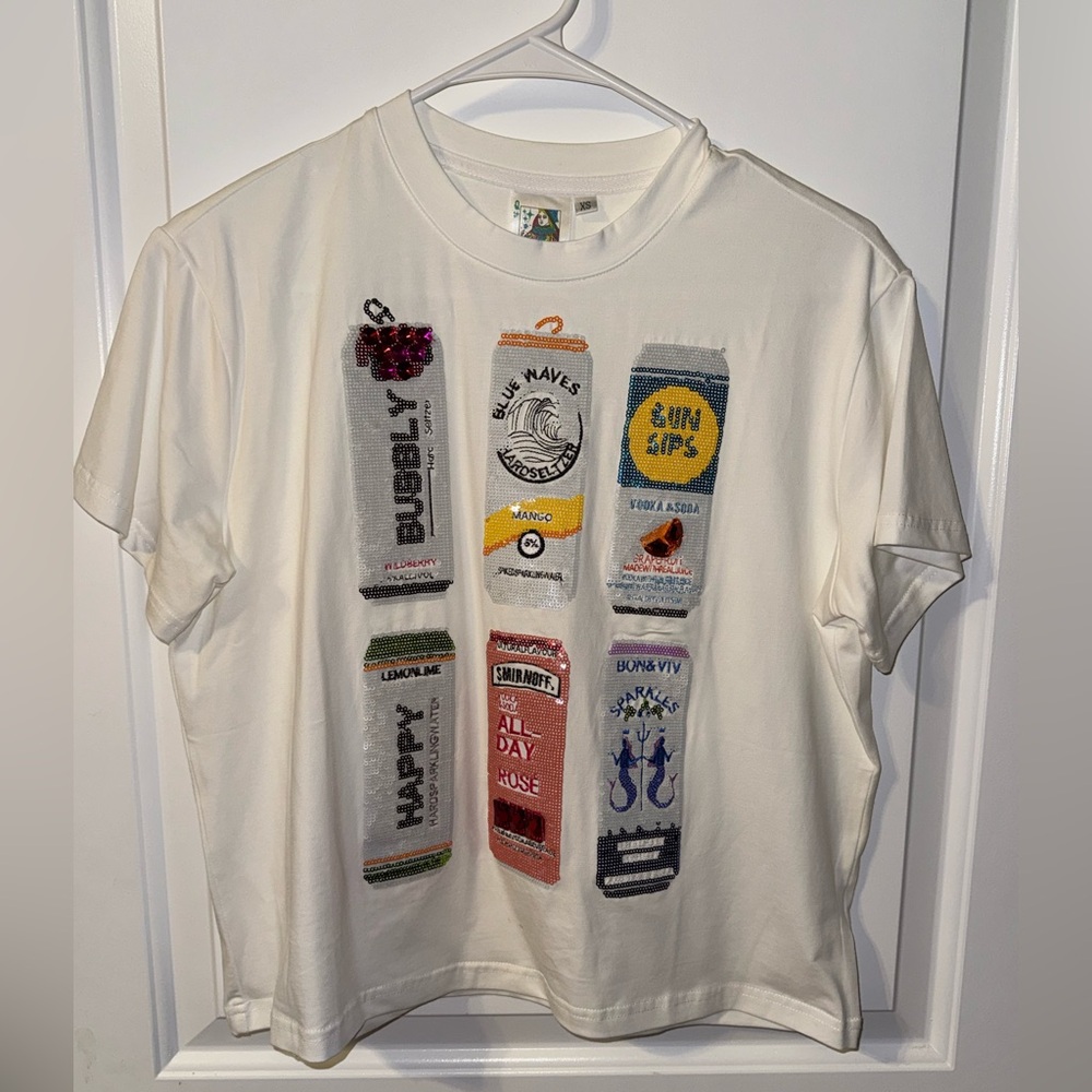 Queen of Sparkles Sequin Seltzer T-shirt size XS